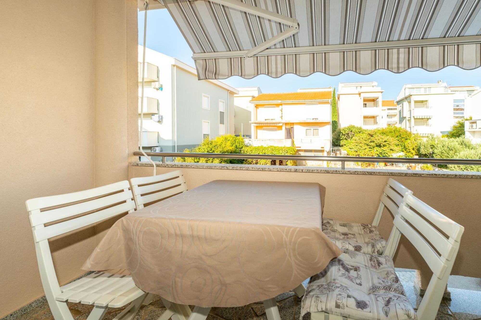 Apartments Cvetka Novalja Eksteriør bilde